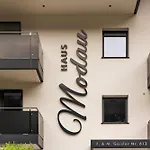 Haus Modau アパート